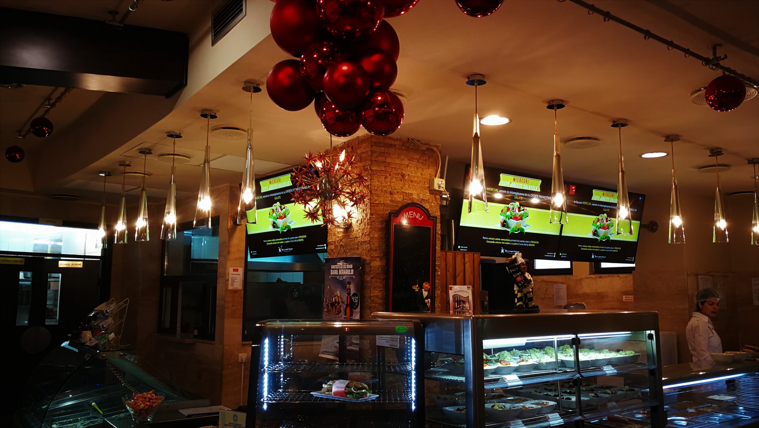 Sistem Digital Signage pentru meniuri digitale City Food
