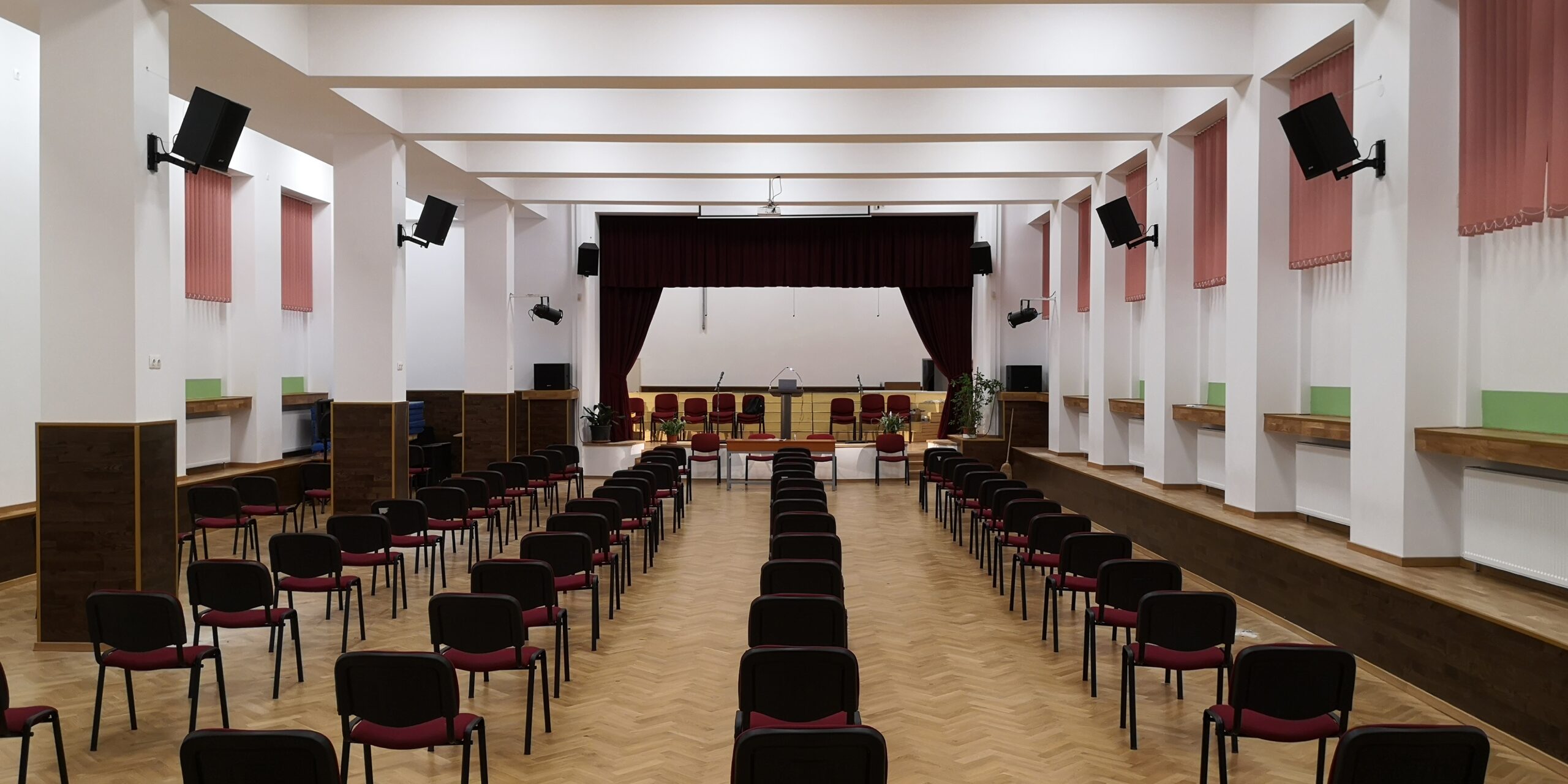 Sistem de sonorizare pentru sala de festivități a Școlii Gimnaziale nr. 39 București