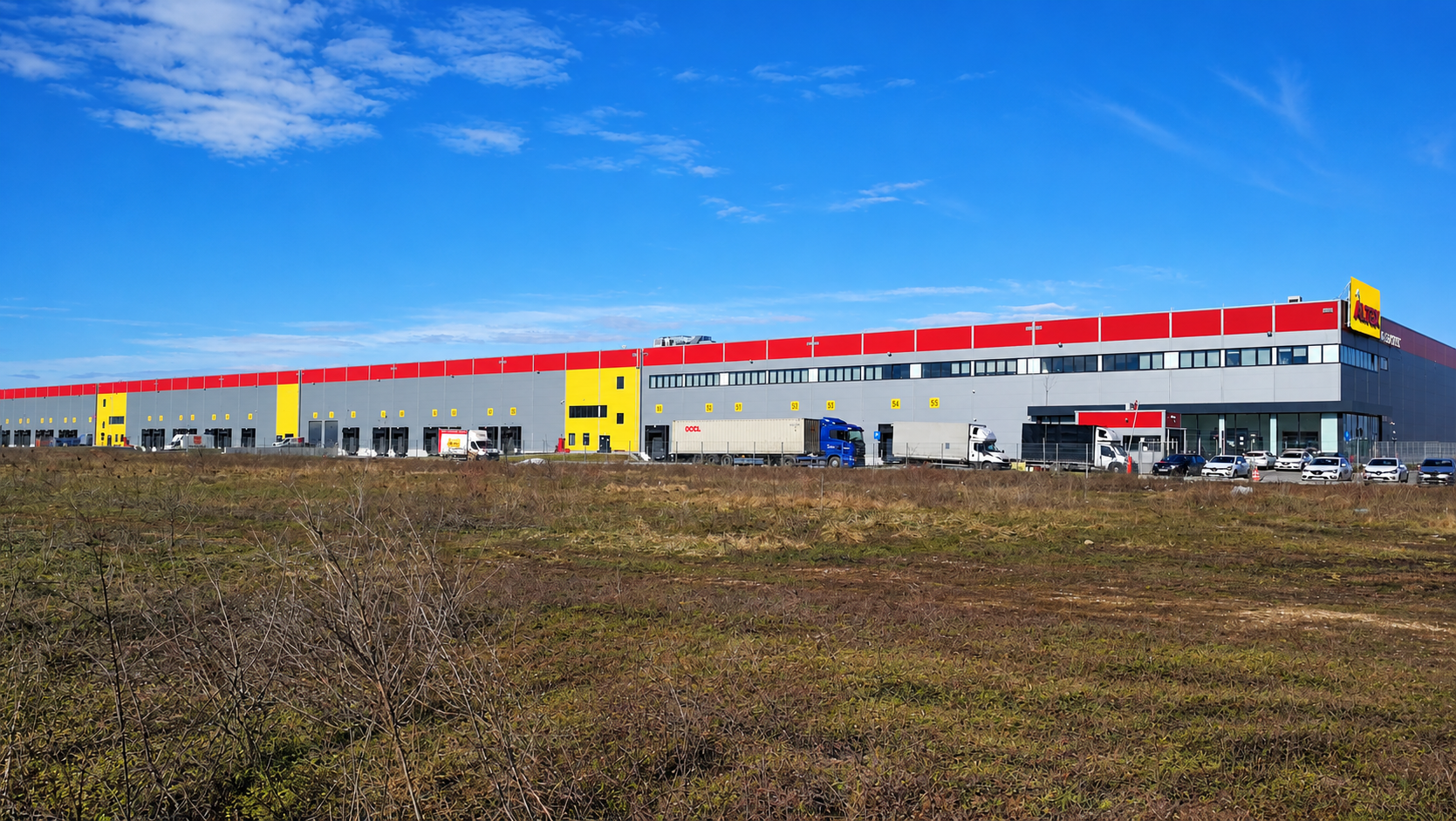 Centru logistic Altex România cu sistem de sonorizare și adresare publică