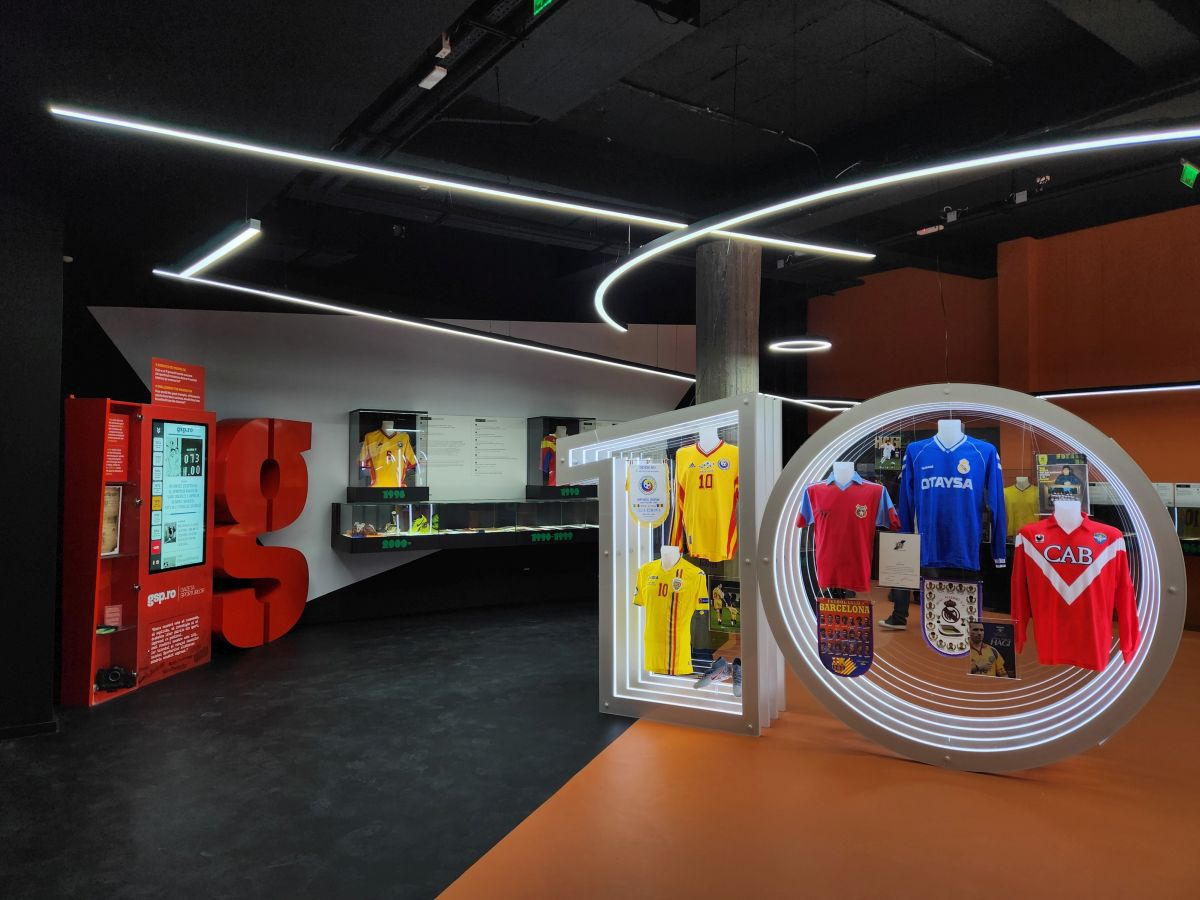 Muzeul Fotbalului din București cu display interactiv