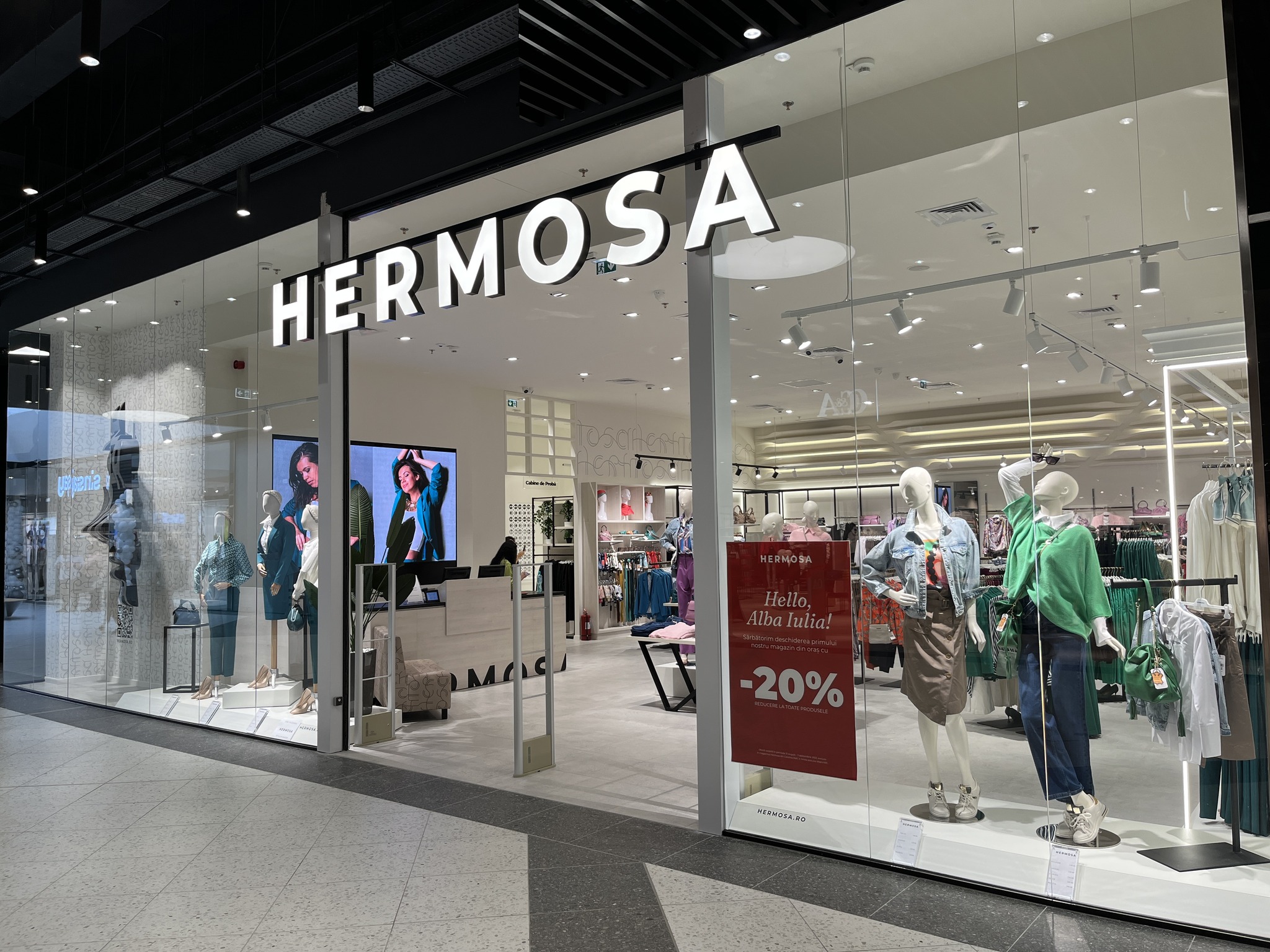 Magazin Hermosa cu sistem de sonorizare ambientală Ecler